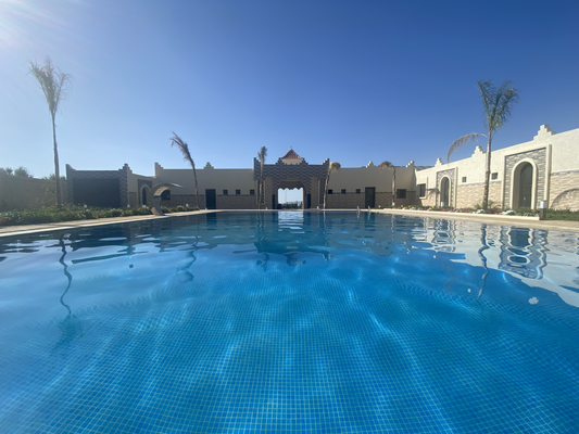 Studio double avec vue piscine – La Rêverie